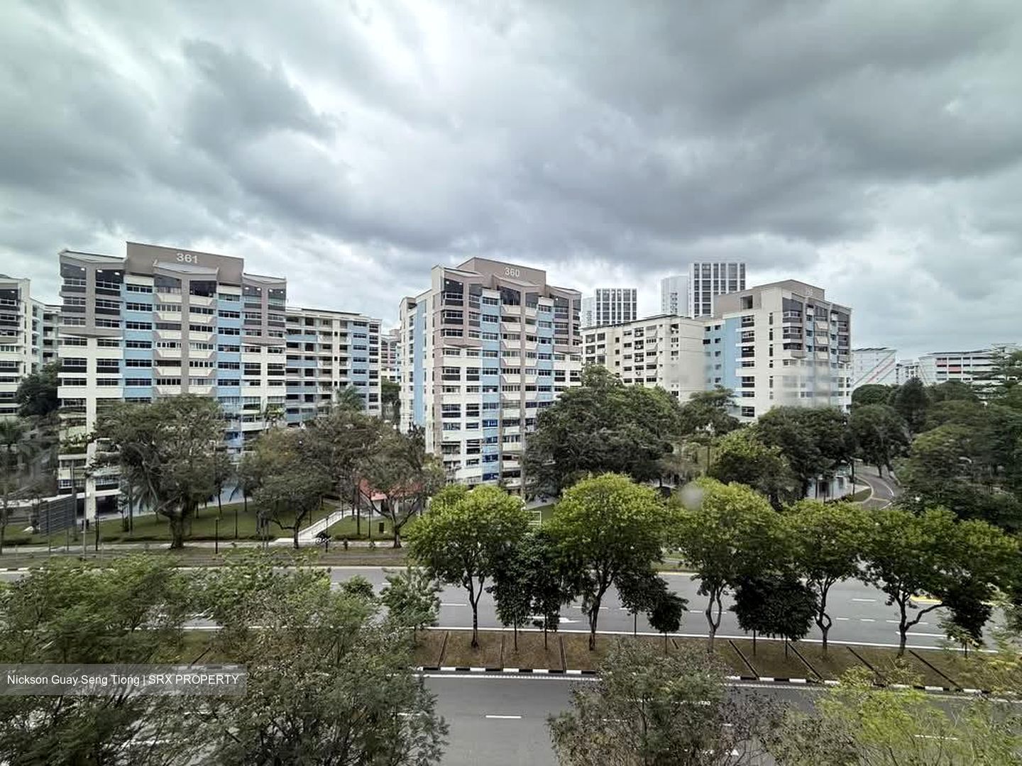 Woods Square (D25), Office #536498511